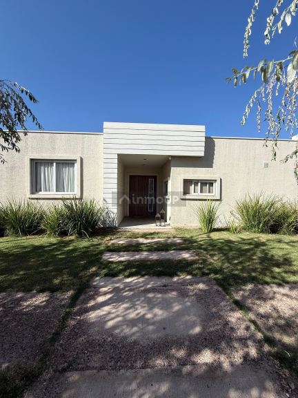 Casa en Venta en Guaymallen, Mendoza