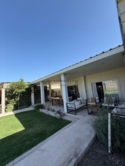 Casa en Venta en Guaymallen, Mendoza