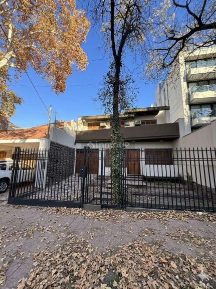 Casa en Venta en Capital, Mendoza