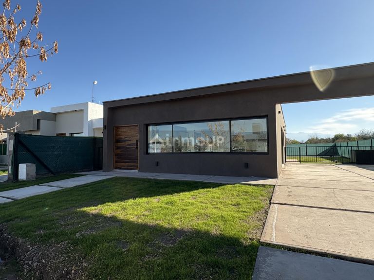 Casa en Venta en Maipu, Mendoza