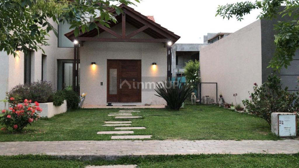 Casa en Venta en Maipu, Mendoza