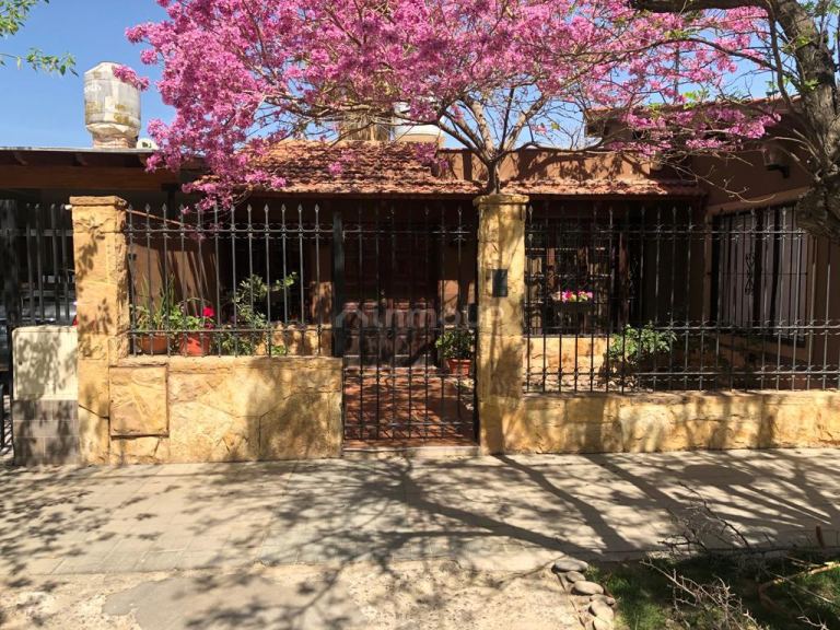 Casa en Venta en Las Heras, Mendoza