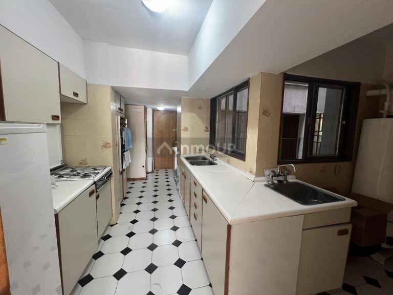 Oficina en Venta en Capital, Mendoza