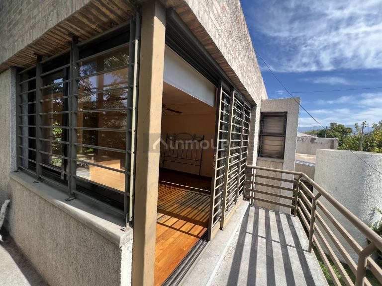 Oficina en Alquiler en Guaymallen, Mendoza