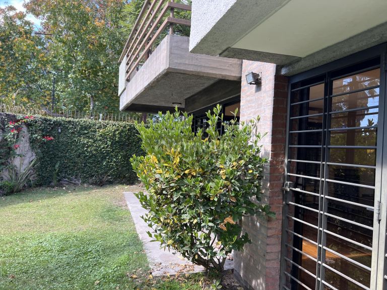Oficina en Alquiler en Guaymallen, Mendoza
