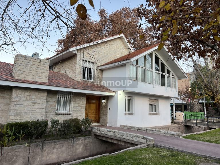 Casa en Alquiler en Capital, Mendoza