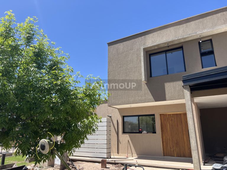 Casa en Venta en Maipu, Mendoza