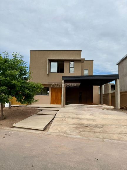 Casa en Venta en Maipu, Mendoza