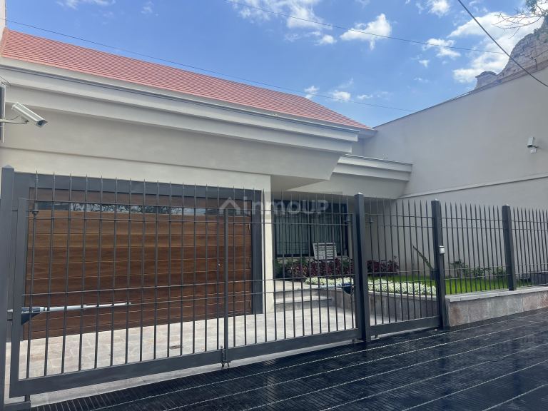Casa en Venta en Capital, Mendoza