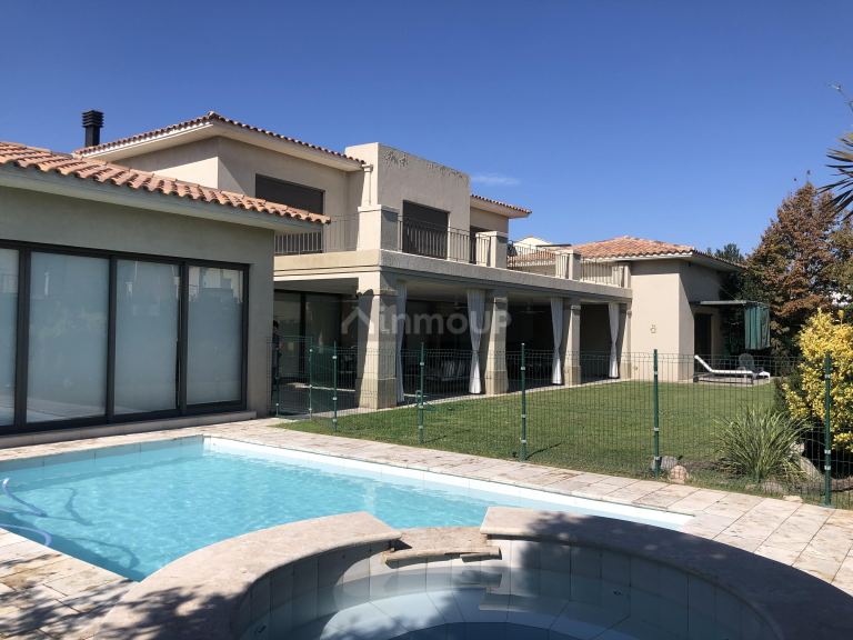 Casa en Venta en Guaymallen, Mendoza