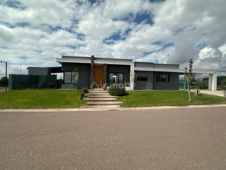 Casa en Venta en Maipu, Mendoza