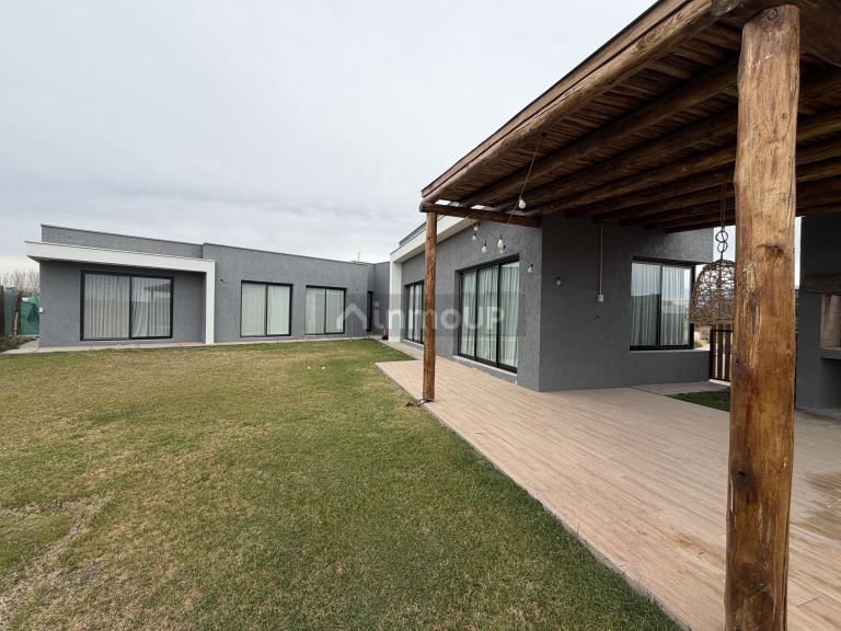 Casa en Venta en Maipu, Mendoza