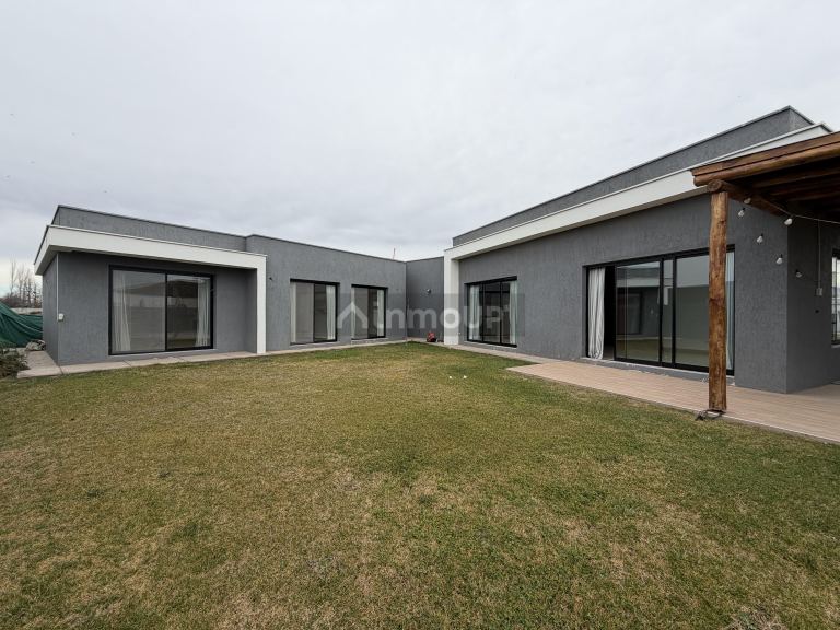 Casa en Venta en Maipu, Mendoza