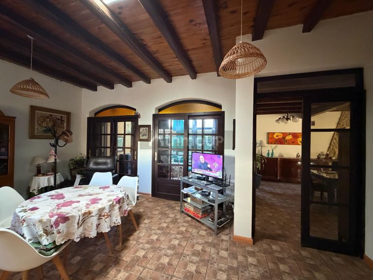 Casa en Venta en Guaymallen, Mendoza - USD 190.000 | Inmoup - 10