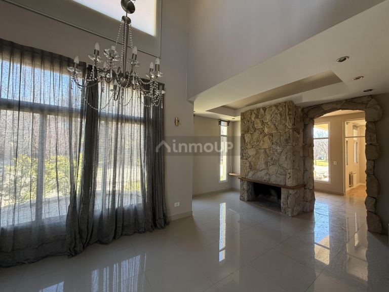 Casa en Alquiler en Lujan de Cuyo, Mendoza