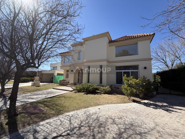 Casa en Alquiler en Lujan de Cuyo, Mendoza