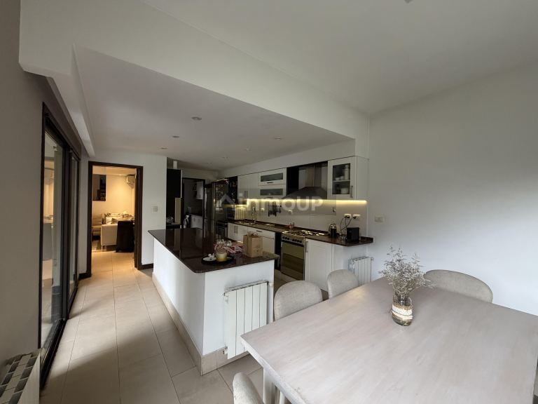 Casa en Venta en Guaymallen, Mendoza - USD 450.000 | Inmoup - 13