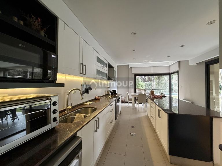 Casa en Venta en Guaymallen, Mendoza - USD 450.000 | Inmoup - 10