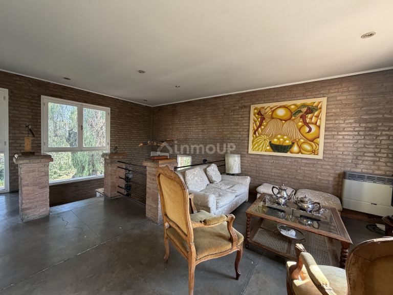 Guaymallen Club de Campo Mendoza, Country Club