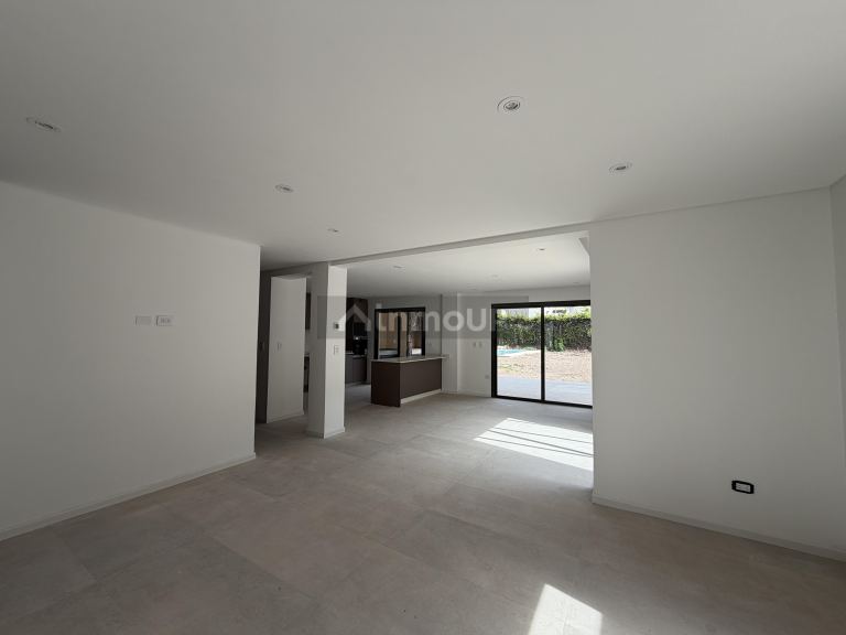 Casa en Venta en Lujan de Cuyo, Mendoza - USD 380.000 | Inmoup - 8