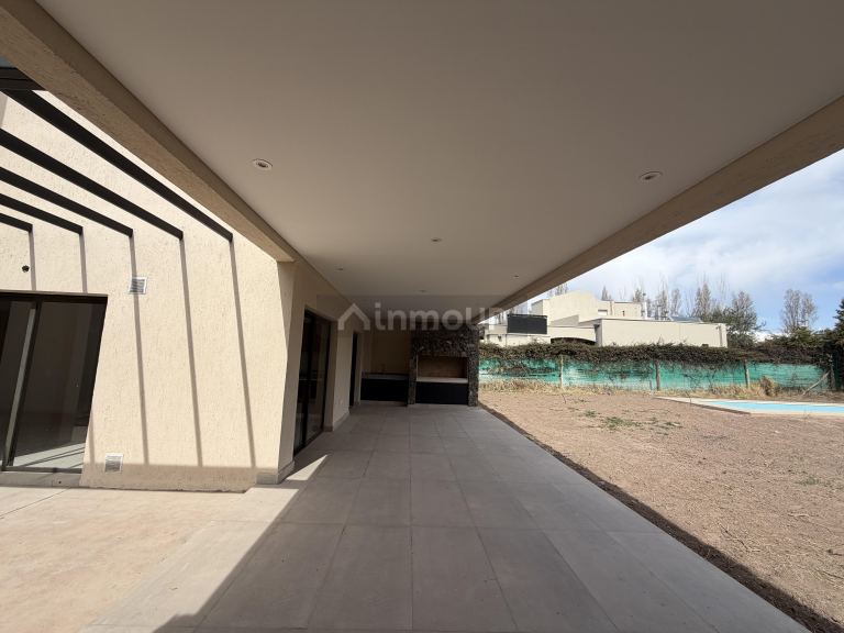 Casa en Venta en Lujan de Cuyo, Mendoza - USD 380.000 | Inmoup - 12
