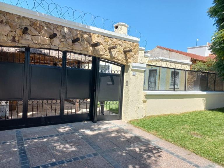 Casa en Alquiler en Lujan de Cuyo, Mendoza