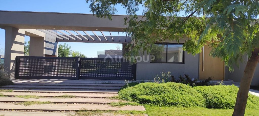 Casa en Alquiler en Maipu, Mendoza