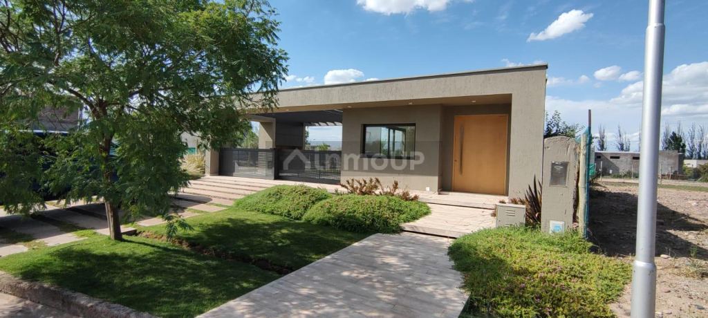 Casa en Alquiler en Maipu, Mendoza