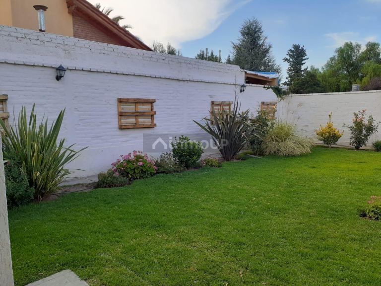 Casa en Alquiler en Lujan de Cuyo, Mendoza