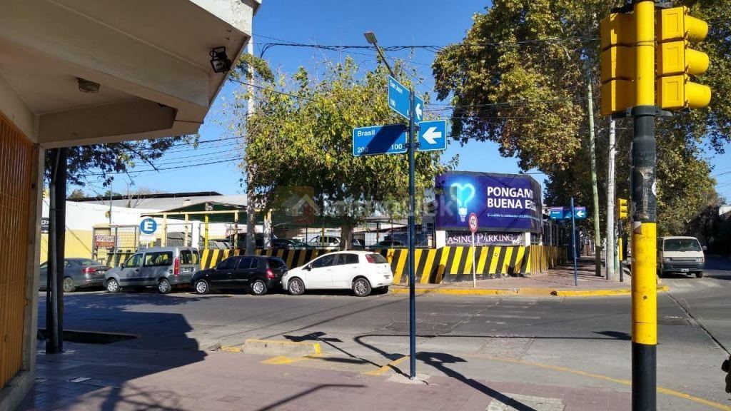 Playa de Estacionamiento en Venta en Godoy Cruz, Mendoza