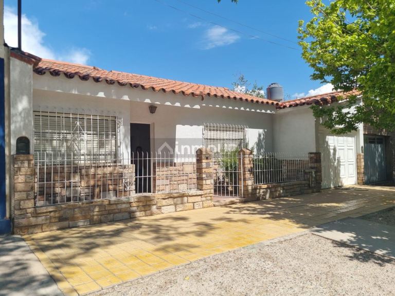 Casa en Venta en Guaymallen, Mendoza