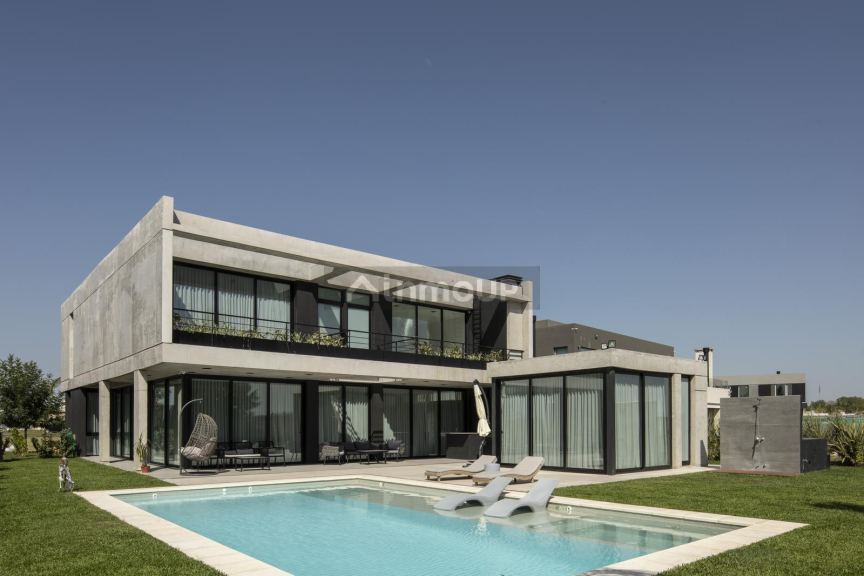 Casa en Venta en Ezeiza, G.B.A. Zona Sur