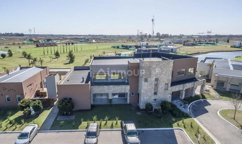Departamento en Venta en Esteban Echeverria, G.B.A. Zona Sur