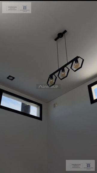 Casa en Venta en Berazategui, G.B.A. Zona Sur - USD 340.000 | Inmoup - 9