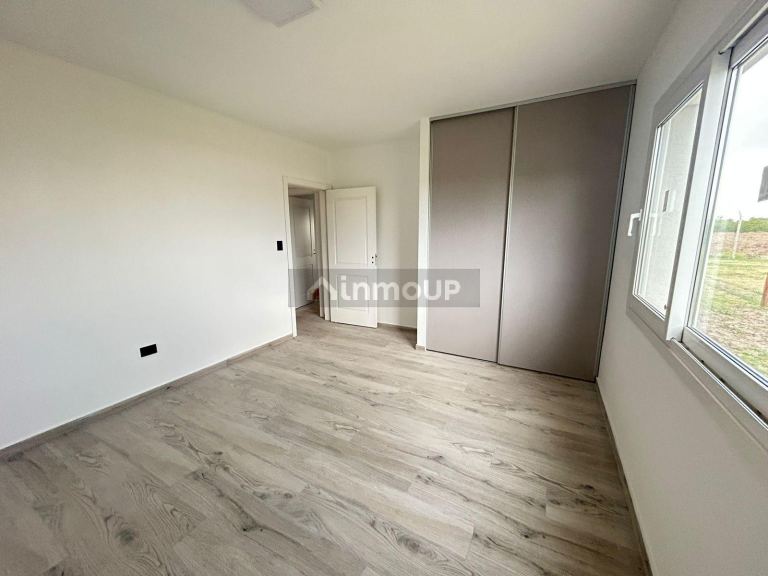 Casa en Venta en Berazategui, G.B.A. Zona Sur - USD 275.000 | Inmoup - 9