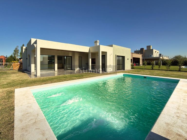 Casa en Venta en Presidente Peron, G.B.A. Zona Sur