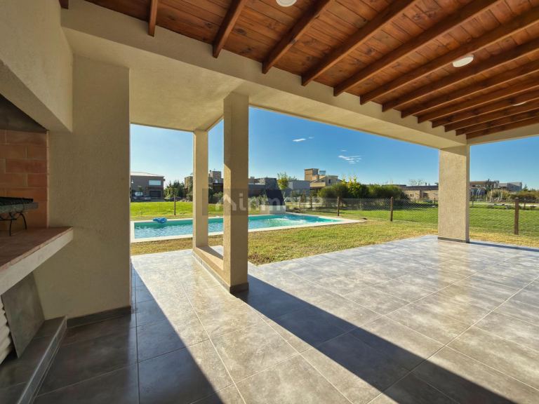 Casa en Venta en Presidente Peron, G.B.A. Zona Sur
