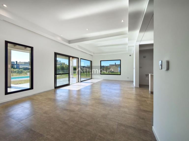 Casa en Venta en Presidente Peron, G.B.A. Zona Sur