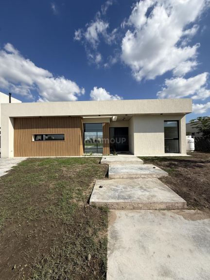 Casa en Venta en Berazategui, G.B.A. Zona Sur