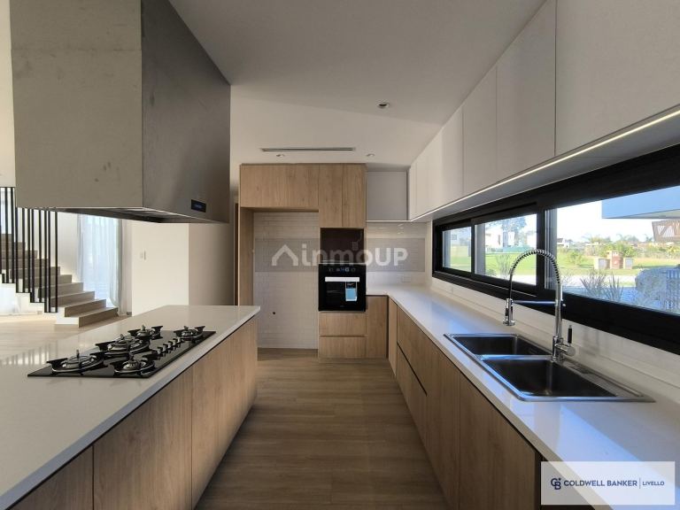 Casa en Alquiler en Esteban Echeverria, G.B.A. Zona Sur