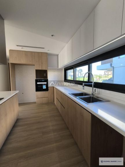 Casa en Alquiler en Esteban Echeverria, G.B.A. Zona Sur