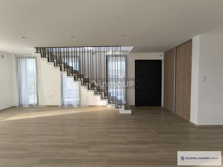 Casa en Alquiler en Esteban Echeverria, G.B.A. Zona Sur