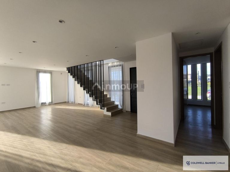 Casa en Alquiler en Esteban Echeverria, G.B.A. Zona Sur
