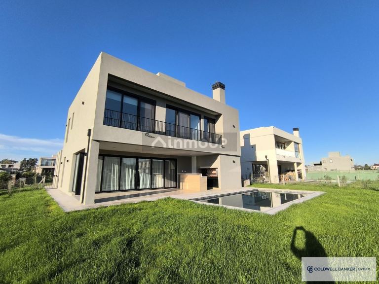 Casa en Alquiler en Esteban Echeverria, G.B.A. Zona Sur