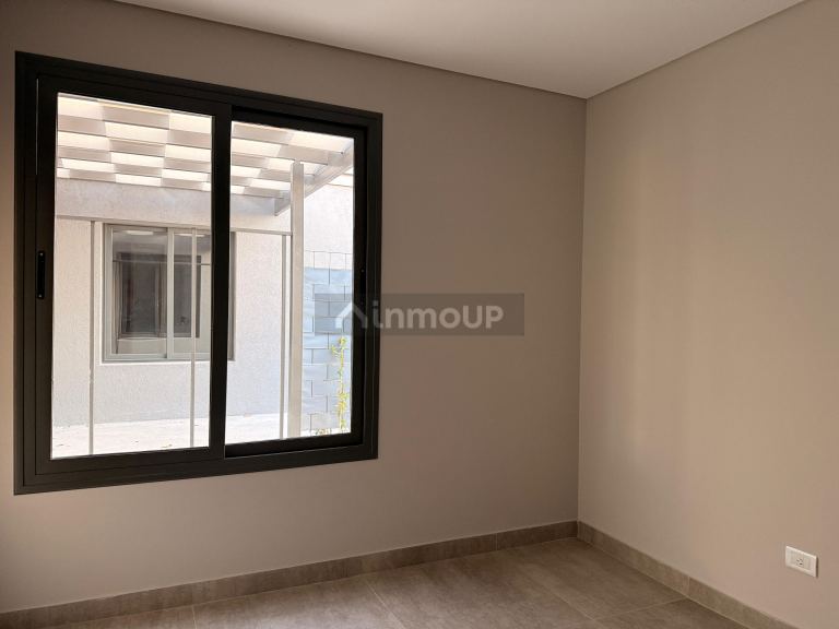 Casa en Venta en Godoy Cruz, Mendoza - USD 130.000 | Inmoup - 17