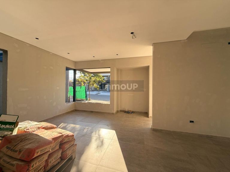 Casa en Venta en Godoy Cruz, Mendoza - USD 215.000 | Inmoup - 14