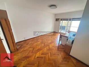 Colegiales Palpa  al 2400 Entre Cuidad de la paz y Av.cabildo