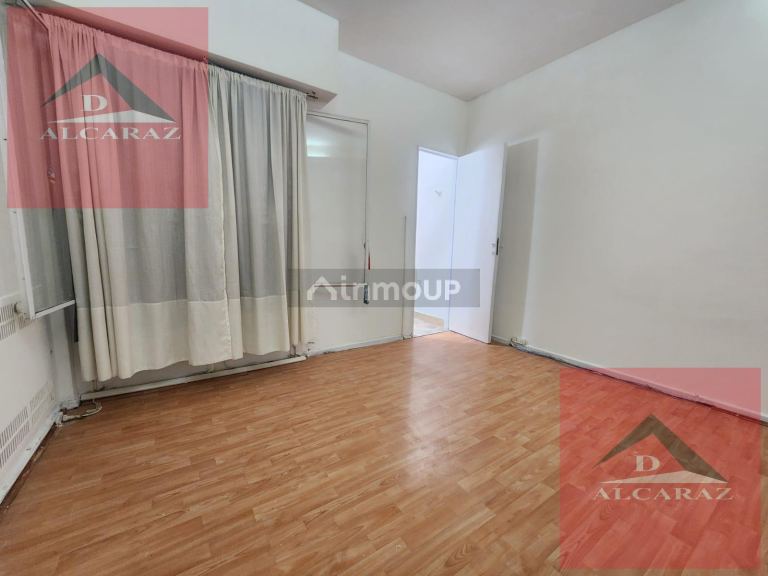 Balvanera Juan Domingo Peron al 1900 2 PISO