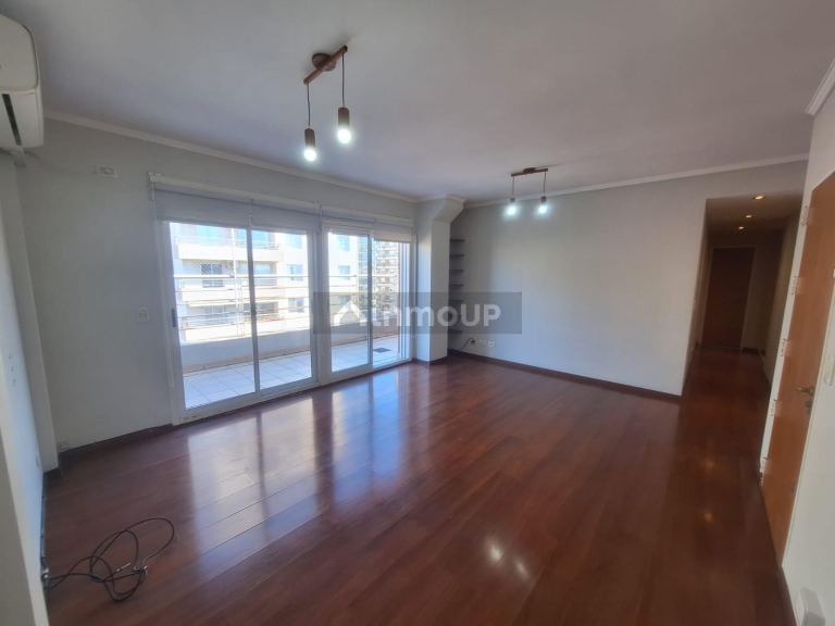 Villa Urquiza 3 ambientes con parrilla y cochera Pacheco 2400