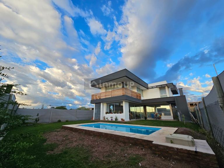 Casa en Alquiler en Maipu, Mendoza